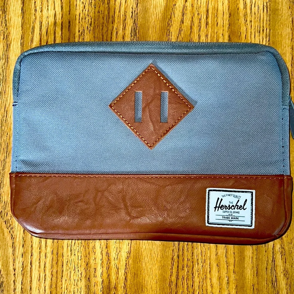 Herschel Supply Co. Heritage Sleeve For Ipad Mini